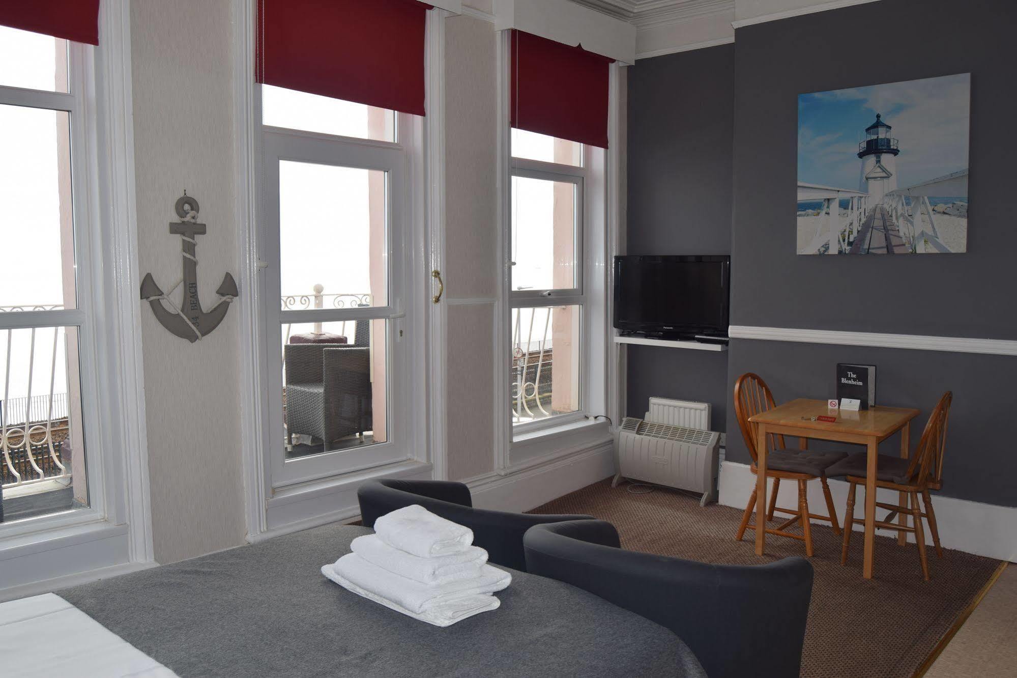 The Blenheim Bed and Breakfast Dawlish Buitenkant foto